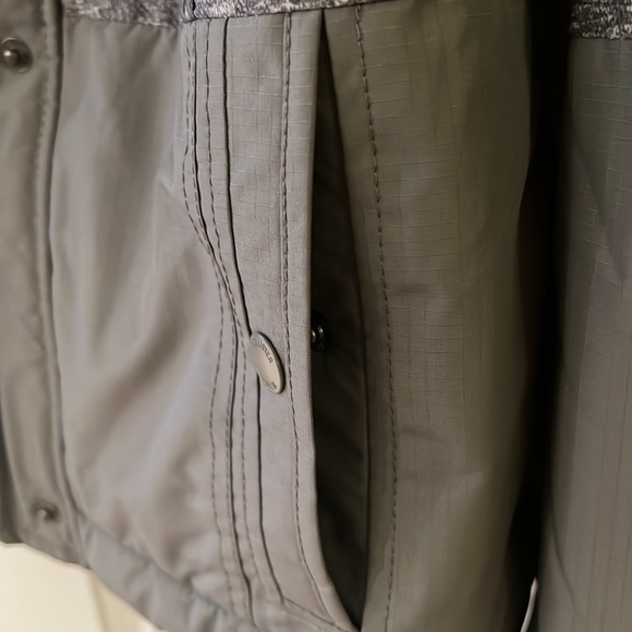 Hollister woman’s All-weather jacket - Picture 10 of 11